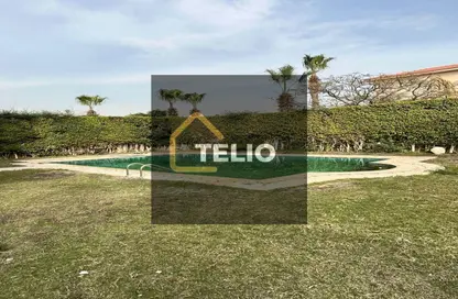 فيلا - 5 غرف نوم - 6 حمامات للايجار في جرينز - الحي السادس - الشيخ زايد - الجيزة