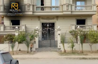 Apartment - 3 Bedrooms - 3 Bathrooms for sale in 5th District - Sheikh Zayed City - Giza