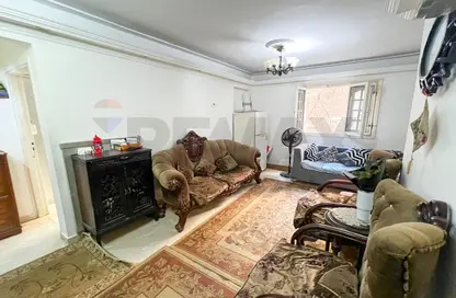 Apartment - 2 Bedrooms - 1 Bathroom for sale in Abd Al Hadi Al Gazzar   Zina St. - Sidi Beshr - Hay Awal El Montazah - Alexandria