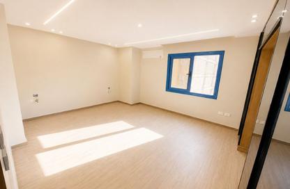 Apartment - 3 Bedrooms - 2 Bathrooms for sale in Shooting Club Street - Dokki - Giza