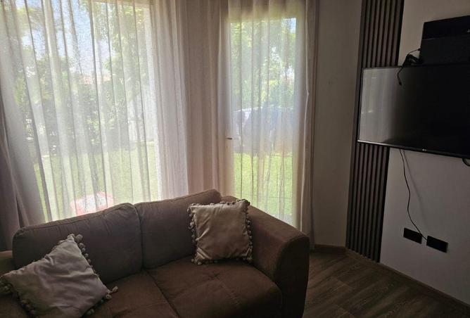 98551176 - Property Image 2