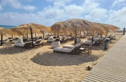 كبينه - غرفة نوم - 2 حمامات للبيع في جايا - راس الحكمة - الساحل الشمالي