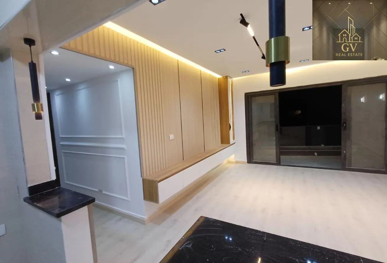 114351920 - Property Main Image
