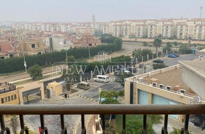 Apartment - 2 Bedrooms - 3 Bathrooms for sale in Al Katameya Plaza - The 1st Settlement - New Cairo City - Cairo