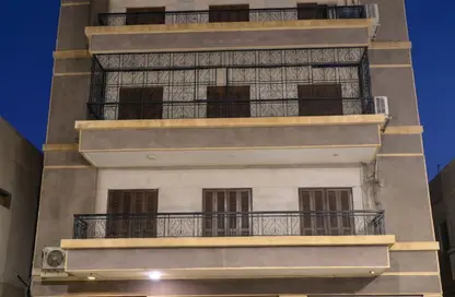 Whole Building - 4 Bathrooms for sale in El Zaytoun - Hay El Zaytoun - Cairo