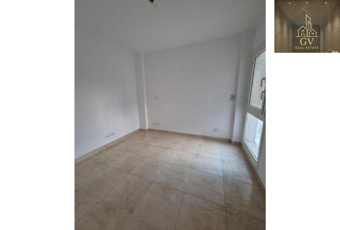 56993811 - Property Image 2