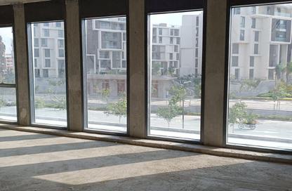 Office Space - 1 Bedroom - 2 Bathrooms for sale in Eastown - 5th Settlement Compounds - The 5th Settlement - New Cairo City - Cairo