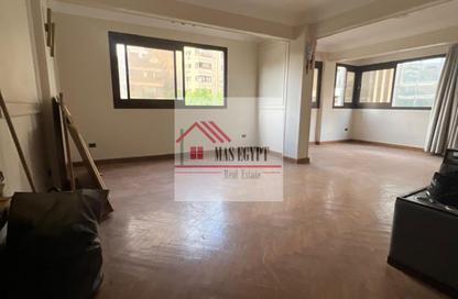 شقة - 3 غرف نوم - 2 حمامات للبيع في المهندسين - الجيزة