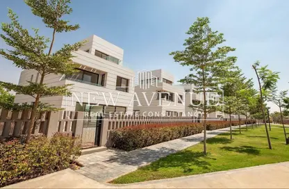 شقة - 3 غرف نوم - 2 حمامات للبيع في كمبوند البروج - كمبوندات الشروق - مدينة الشروق - القاهرة