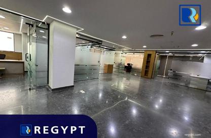 طابق كامل - استوديو - 3 حمامات للايجار في محور مصطفي كامل - التجمع الاول - مدينة القاهرة الجديدة - القاهرة