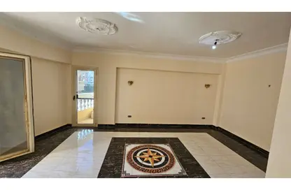 شقة - 3 غرف نوم - 1 حمام للبيع في الحي السابع - الشيخ زايد - الجيزة