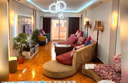 Apartment - 3 Bedrooms - 3 Bathrooms for rent in Mohamed Fawzy Moaz St. - Smouha - Hay Sharq - Alexandria