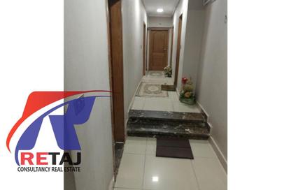 Apartment - 3 Bedrooms - 2 Bathrooms for sale in Omar Lotfy St. - 1st Zone - Nasr City - Cairo