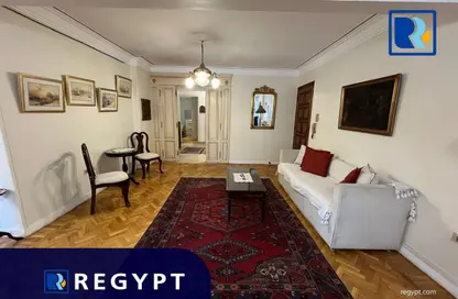 شقة - 2 غرف نوم - 2 حمامات للايجار في شارع محمد انيس - الزمالك - القاهرة