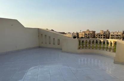 Apartment - 2 Bedrooms - 1 Bathroom for sale in Area B - Ganoob El Acadimia - New Cairo City - Cairo