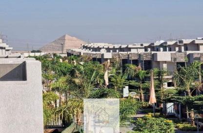 Townhouse - 3 Bedrooms - 4 Bathrooms for sale in Sun Capital - Fayoum Desert road - 6 October City - Giza