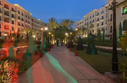 Apartment - 3 Bedrooms - 3 Bathrooms for rent in Village West - Sheikh Zayed Compounds - Sheikh Zayed City - Giza