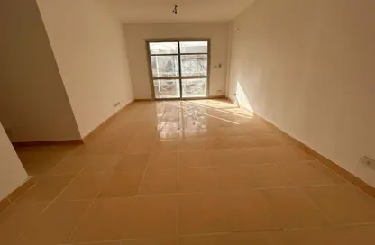 شقة - 3 غرف نوم - 2 حمامات للايجار في مدينتي - القاهرة