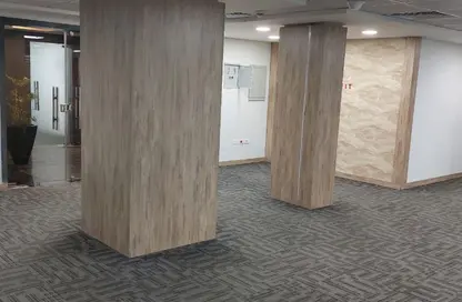 مساحات مكتبية - 6 غرف نوم - 2 حمامات للايجار في الشيخ زايد - الجيزة