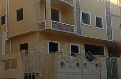 Apartment - 3 Bedrooms - 2 Bathrooms for sale in Bait Alwatan - The 5th Settlement - New Cairo City - Cairo