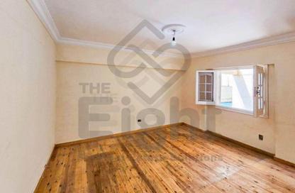 Apartment - 3 - 3 for sale in Khalil Mutran St. - Saba Basha - Hay Sharq - Alexandria