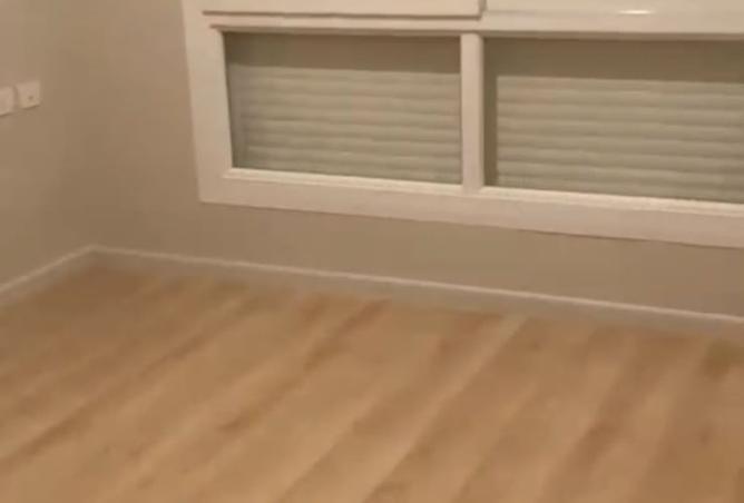 102069714 - Property Image 2