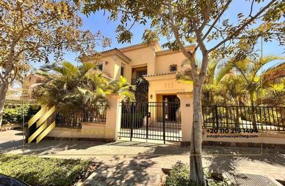 Villa - 4 - 5 for rent in Reyna - Uptown Cairo - Mokattam - Cairo