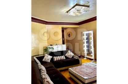 Apartment - 3 Bedrooms - 3 Bathrooms for sale in Mohamed Farid St. - El Hegaz Square - El Nozha - Cairo