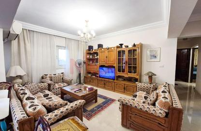 Apartment - 3 - 2 for sale in Kafr Abdo St. - Kafr Abdo - Roushdy - Hay Sharq - Alexandria