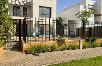 Townhouse - 4 Bedrooms - 5 Bathrooms for sale in The Courtyards - Sheikh Zayed Compounds - Sheikh Zayed City - Giza