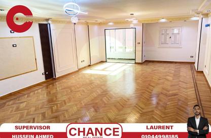 Apartment - 3 Bedrooms - 2 Bathrooms for sale in Shaarawy St. - Laurent - Hay Sharq - Alexandria