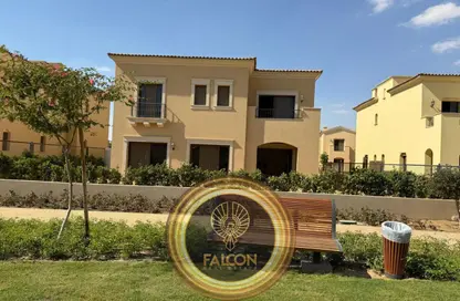 فيلا - 4 غرف نوم - 5 حمامات للبيع في مدن جولف تاون - التجمع السادس - مدينة القاهرة الجديدة - القاهرة