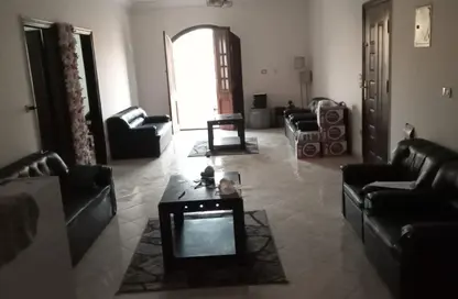 شقة - 3 غرف نوم - 2 حمامات للايجار في شارع المدرسه الكنديه - الحي الرابع - التجمع الخامس - مدينة القاهرة الجديدة - القاهرة