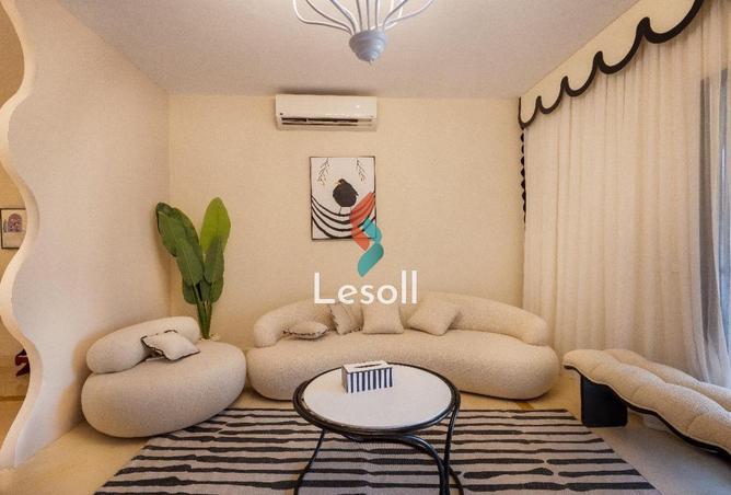 8577600 - Property Image 2