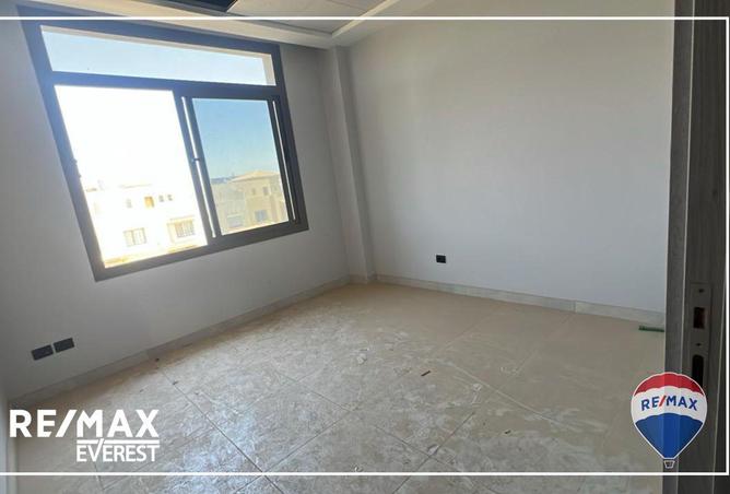 71129648 - Property Image 3