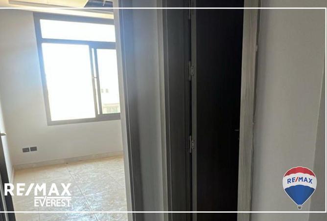 71129648 - Property Image 2