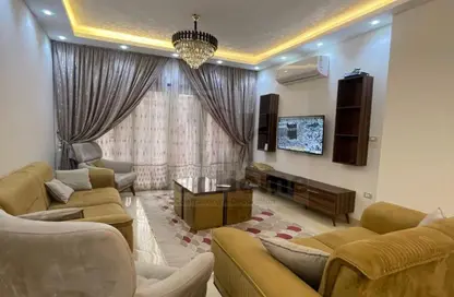 شقة - 3 غرف نوم - 3 حمامات للايجار في مدينة وصال - كمبوندات الشروق - مدينة الشروق - القاهرة