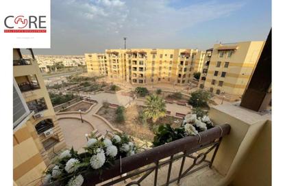 Apartment - 3 Bedrooms - 2 Bathrooms for sale in Green Residence 1 - 7th District - Sheikh Zayed City - Giza