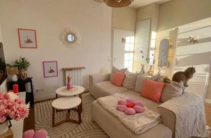 Apartment - 3 Bedrooms - 2 Bathrooms for sale in Casa - Sheikh Zayed Compounds - Sheikh Zayed City - Giza