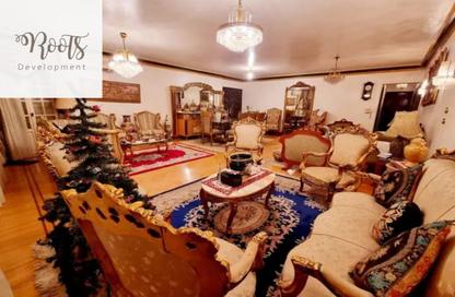 Apartment - 3 Bedrooms - 2 Bathrooms for sale in Street 275 - New Maadi - Hay El Maadi - Cairo