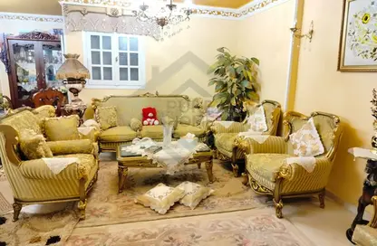 شقة - 3 غرف نوم - 1 حمام للبيع في شارع خالد بن الوليد - سيدي بشر - حي اول المنتزة - الاسكندرية