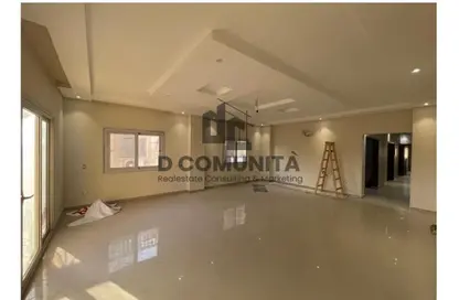 Apartment - 3 Bedrooms - 3 Bathrooms for sale in Doctor Ahmed Okasha St. - El Banafseg 6 - El Banafseg - New Cairo City - Cairo