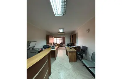 Office Space - 3 Bedrooms - 2 Bathrooms for rent in Zahraa El Maadi - Hay El Maadi - Cairo
