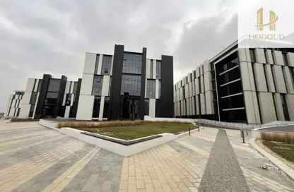 Office Space - 2 Bedrooms - 1 Bathroom for rent in Hyde Park - New Cairo City - Cairo