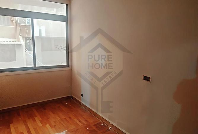 89833822 - Property Image 3