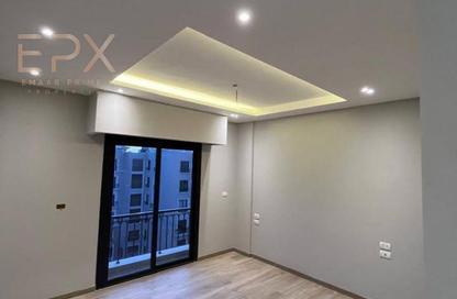 Apartment - 3 Bedrooms - 3 Bathrooms for sale in Village West - Sheikh Zayed Compounds - Sheikh Zayed City - Giza Apartment - 3 Bedrooms - 3 Bathrooms for sale in Village West - Sheikh Zayed Compounds - Sheikh Zayed City - Giza
