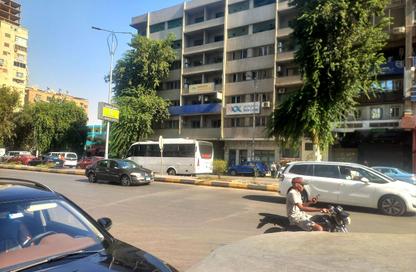 محل تجاري - استوديو - 2 حمامات للبيع في شارع التحرير - الدقي - الجيزة