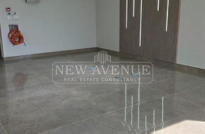 Office Space - Studio - 1 Bathroom for rent in Hyde Park Business District Mall - South Teseen St. - The 5th Settlement - New Cairo City - Cairo