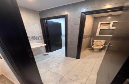 Office Space - Studio - 3 Bathrooms for rent in Dokki - Giza