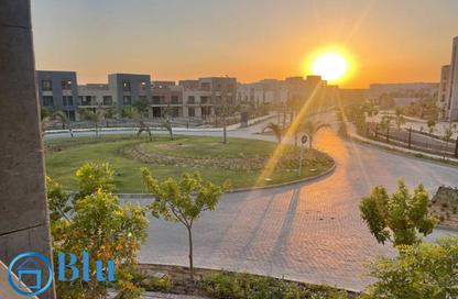 Apartment - 2 Bedrooms - 3 Bathrooms for sale in District 5 - 5th Settlement Compounds - The 5th Settlement - New Cairo City - Cairo